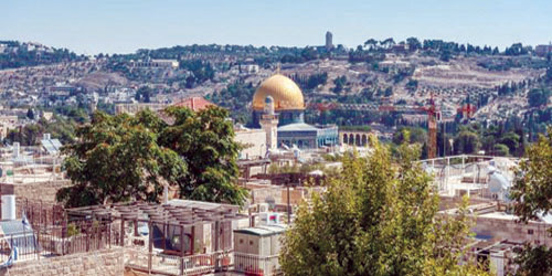 الجامعة العربية تؤكد على المكانة الخاصة لمدينة القدس وسلامة أماكنها وحرمتها 