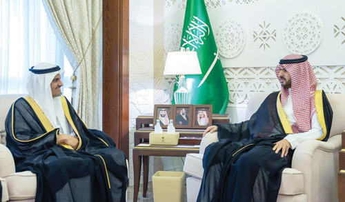  نائب أمير المنطقة الشرقية مستقبلا رئيس جامعة الملك فهد