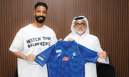 أمين بخاري حارسا لمرمى الفتح 