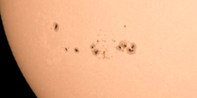 رصد بقعة شمسية هائلة في النصف الجنوبي للشمس 