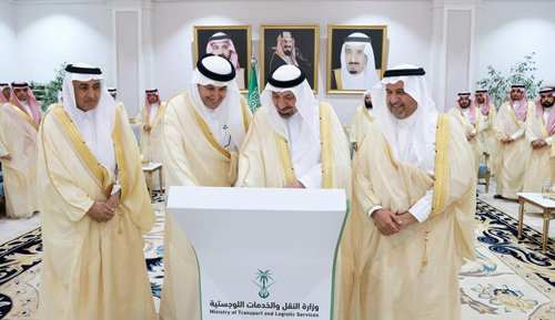 أمير منطقة نجران يدشن 3 مشروعات للطرق بـ 110 ملايين ريال 