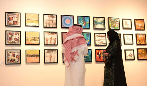 133 فنانًا يشاركون في معرض (30 × 30 سم) بالدمام 