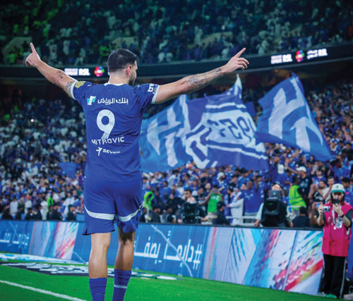 بعد أن شارك في 79 مباراة سجل خلالها 68 هدفا وساهم في 14 