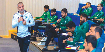 حكام الدرجة الأولى يختتمون معسكر الطائف 