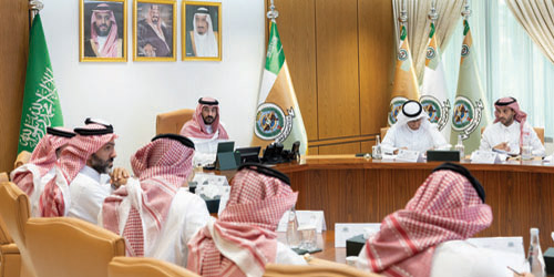 الأمير عبدالله بن بندر يبحث مع العوهلي توطين الصناعة العسكرية في الحرس الوطني 