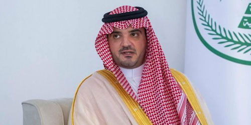 خلال اتصال بنظيره القطري 