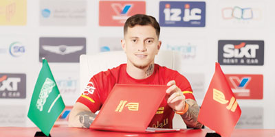 أوتافيو في القادسية يبحث عن ألقاب محلية 