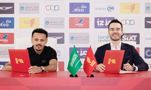  العمار يوقع عقده الجديد