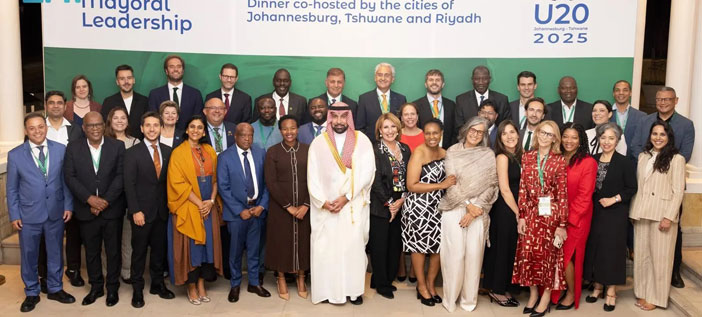 وفد سعودي في القمة الثامنة لعمداء مجموعة تواصل المجتمع الحضري 