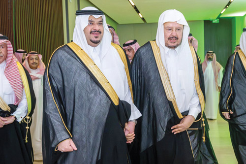 نائب أمير منطقة الرياض يكرم الفائزين بجائزة التواصل الحضاري 