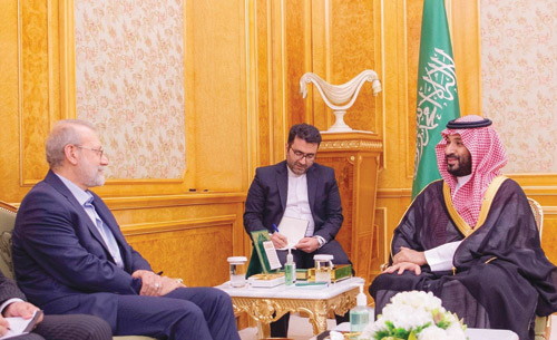 خلال لقاء في الرياض تناول العلاقات الثنائية 