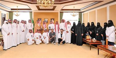 الأمير خالد بن سعود يكرم تجمع تبوك الصحي 