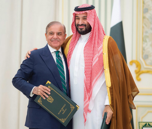 عقدا جلسة مباحثات تناولت تطورات الأوضاع الإقليمية والدولية والقضايا ذات الاهتمام المشترك 