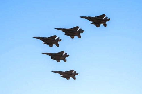 إقبال جماهيري لافت لفعاليات اليوم الوطني 