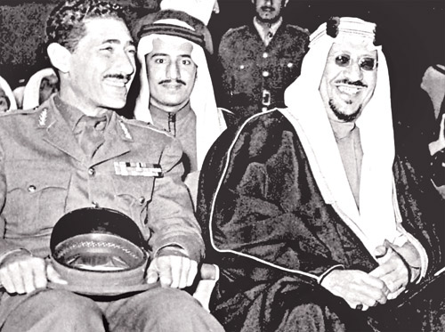 الملك سلمان مع الملك سعود والرئيس المصري ورحلة مع السياسة