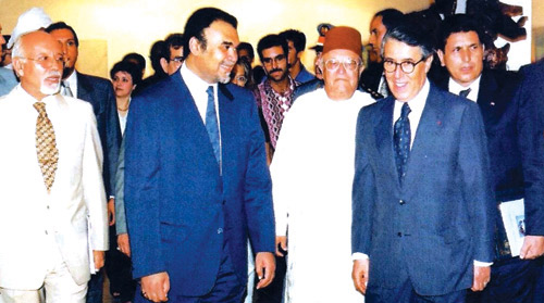  الأمير بندر بن سلطان في إحدى زياراته لأصيلة