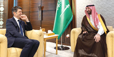 وزير الحرس الوطني يستقبل السفير الفرنسي 