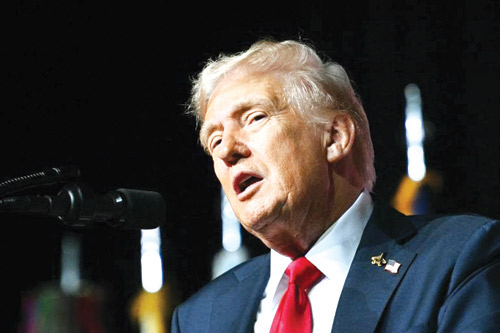 ترمب: على إسرائيل التوقف فوراً عن قصف غزة.. وحماس مستعدة للسلام 