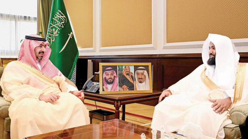 نائب أمير منطقة تبوك يستقبل رئيس المحكمة الإدارية 