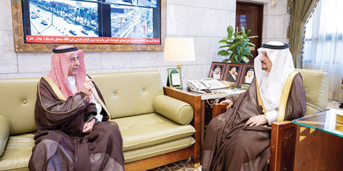أمير منطقة الرياض مستقبلاً م. السلطان