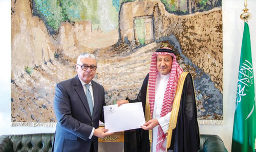 رسالة وزير الخارجية من نظيره المصري يتسلمها م. الخريجي