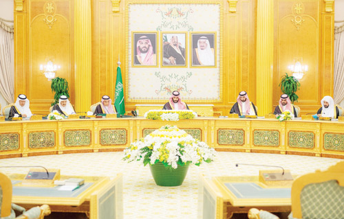 ولي العهد خلال ترؤسه جلسة مجلس الوزراء أمس