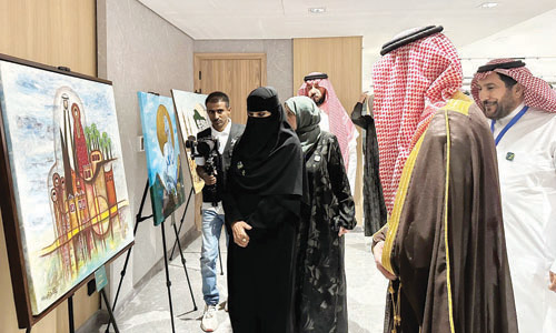 «فرحة وشكر».. معرض تشكيلي سعودي سوري يحتفي بالأخوة ويجسد الامتنان للمملكة 