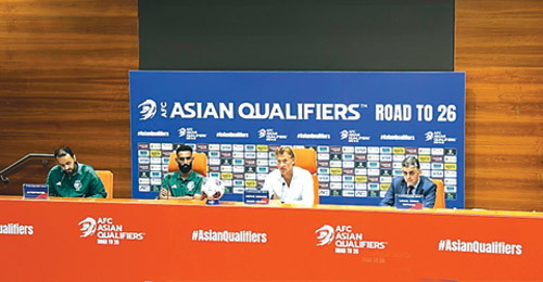 مدرب المنتخب الأول هيرفي رينارد خلال المؤتمرالصحفي