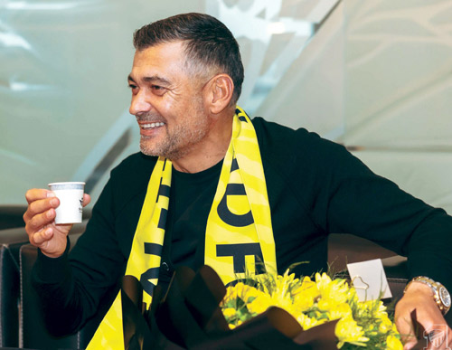 كونسيساو بدأ المهمة لإعادة الاتحاد 