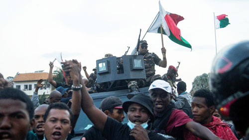 وحدة عسكرية تعلن السيطرة على جيش مدغشقر 