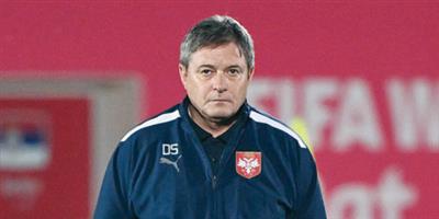 مدرب صربيا يستقيل بعد الهزيمة أمام ألبانيا 