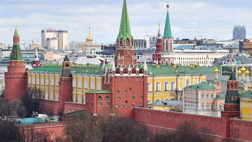 الكرملين يرحب برغبة ترامب في التركيز على تسوية صراع أوكرانيا 