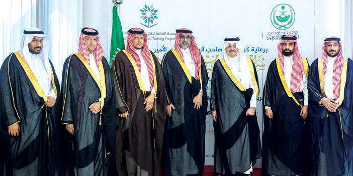 أمير المنطقة الشرقية يرعى توقيع مذكرات توظيف مباشر لخريجي المنشآت التدريبية