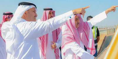 وزير النقل يطلع على مشروع التوسعة بمطار الملك سعود بالباحة 