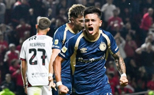 أرجنتينوس جونيور يفوز على نيولز أولد بويز في الدوري الأرجنتيني 