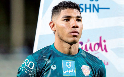 ضربتان من بنزيما.. 