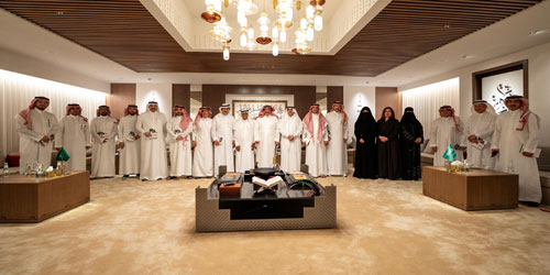 أ.د.محمد الفيصل يوقع كتابه: (الخطاب السياسي في خطب الملك سلمان بن عبدالعزيز) 