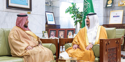 نائب أمير الرياض يستقبل مدير فرع وزارة التجارة بالمنطقة 