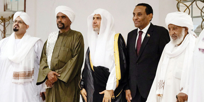 أمين رابطة العالم الإسلامي يلتقي وفد علماء السودان 