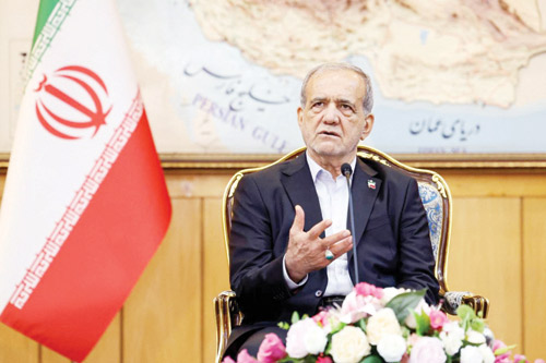 الرئيس الإيراني: سنعيد بناء منشآتنا النووية بقوة أكبر 