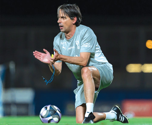 حقق زعيم آسيا سلسلة انتصارات مع مدربه إنزاغي