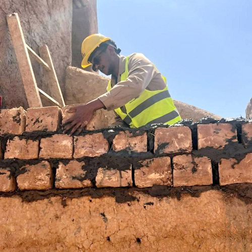 مشاركة 30 طالبًا وطالبة في تطوير عدد من المساجد التاريخية 