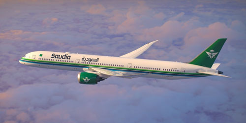 «السعودية» تطلق أولى رحلاتها المفعَّلة بالكامل بالإنترنت 