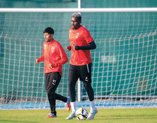  أبها يضغط على المتصدر والوصيف