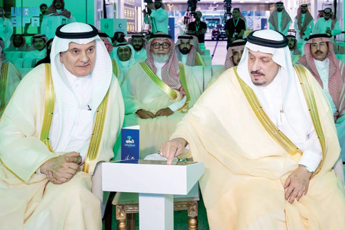 سمو أمير منطقة الرياض خلال تدشينه المشاريع التنموية