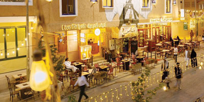 عروض تمثيلية وإلقاء شعري في حي سمحان بالدرعية 