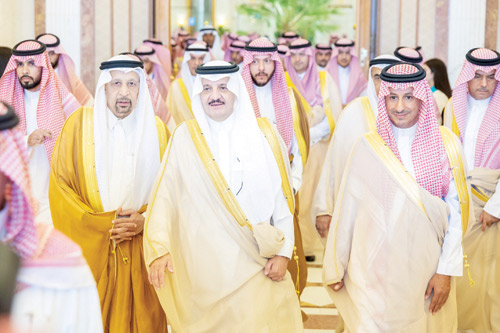 أمير المنطقة الشرقية يشهد توقيع اتفاقيات لاستثمارات أجنبية تجاوزت 7 مليارات ريال 