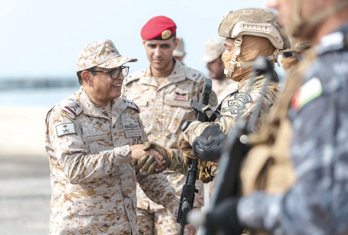 اختتام مناورات التمرين البحري المختلط «الموج الأحمر 8» 