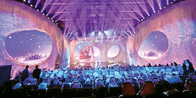 30 متسابقا من 15 دولة يتنافسون على لقب «شاعر الراية» 