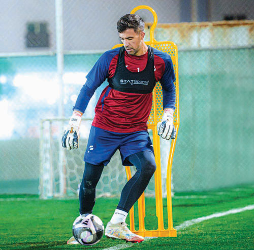 الفتح يواصل استعداداته لمواجهة الهلال 